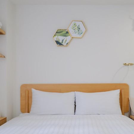 See U Apartment Тайнань Екстер'єр фото
